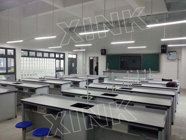 <a href='http://m.get-sharoushi.com/chanpin/53-1.html' target='1' style='font-size:18px; font-weight:bold; color:#000000;'>科學實驗室</a>