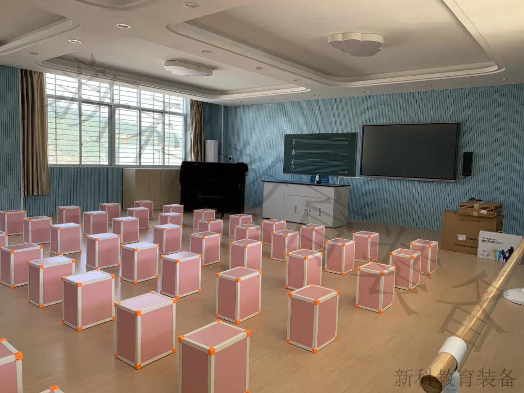 <a href='http://m.get-sharoushi.com/chanpin/58-1.html' target='1' style='font-size:18px; font-weight:bold; color:#000000;'>音樂室</a>2