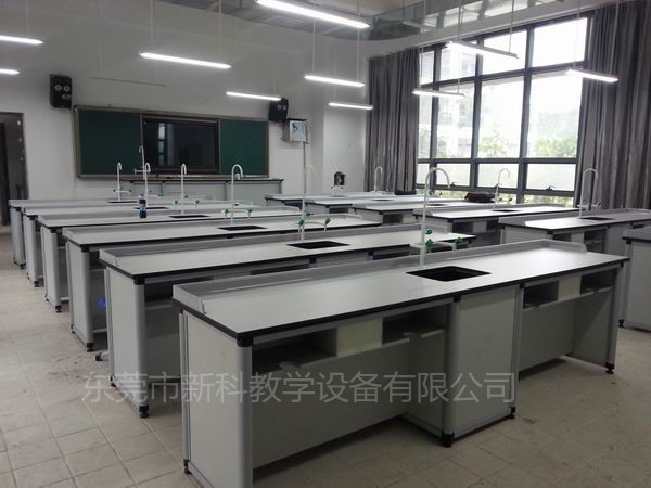 <a href='http://m.get-sharoushi.com/chanpin/53-1.html' target='1' style='font-size:18px; font-weight:bold; color:#000000;'>科學實驗室</a>設備