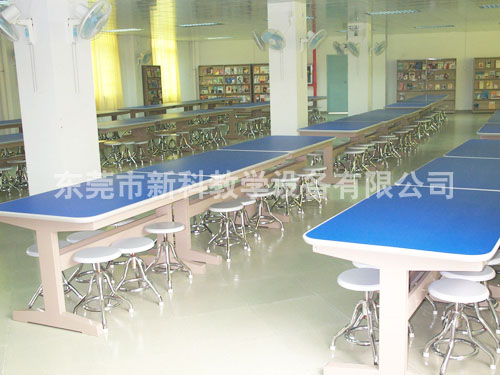 <a href='http://m.get-sharoushi.com/chanpin/110-1.html' target='1' style='font-size:18px; font-weight:bold; color:#000000;'>圖書閱覽室</a>8