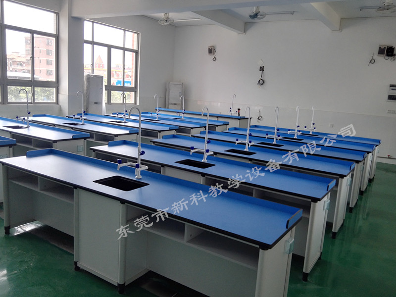 <a href='http://m.get-sharoushi.com/chanpin/53-1.html' target='1' style='font-size:18px; font-weight:bold; color:#000000;'>科學實驗室</a>