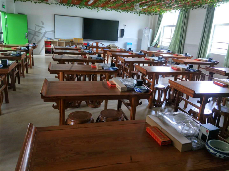 創意<a href='http://m.get-sharoushi.com/chanpin/57-1.html' target='1' style='font-size:18px; font-weight:bold; color:#000000;'>書法功能室</a>