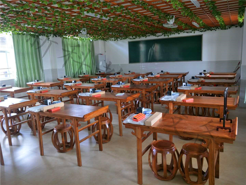 <a href='http://m.get-sharoushi.com/chanpin/57-1.html' target='1' style='font-size:18px; font-weight:bold; color:#000000;'>書法功能室</a>設備