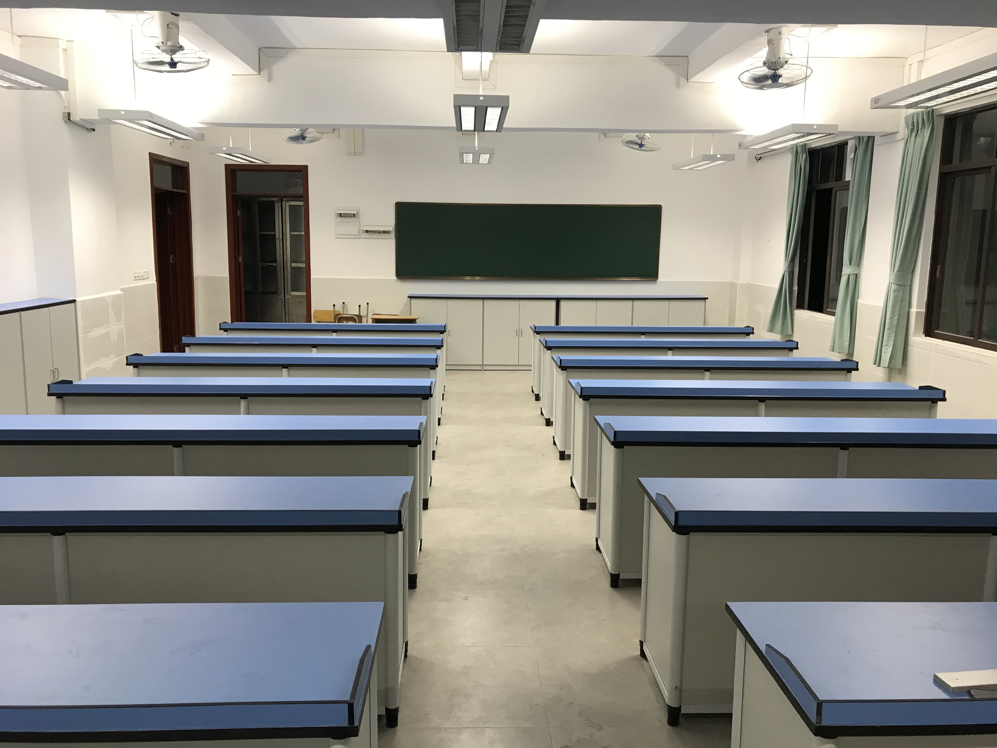 <a href='http://m.get-sharoushi.com/' target='1' style='font-size:14px; font-weight:bold; color:#0080ff;'>物理實驗室</a>