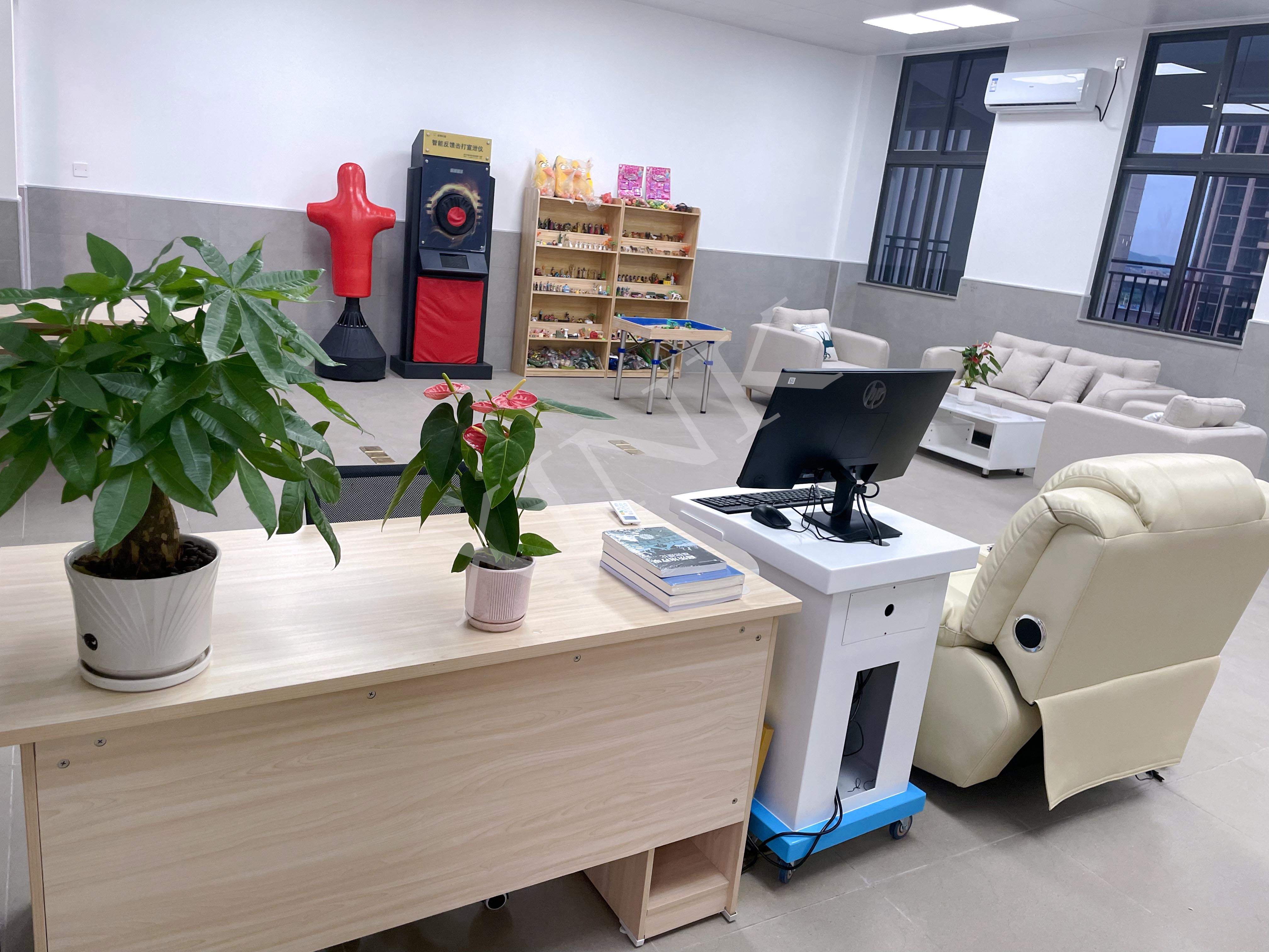 <a href='http://m.get-sharoushi.com' target='1' style='font-size:14px; font-weight:bold; color:#0080ff;'>心理咨詢室</a>