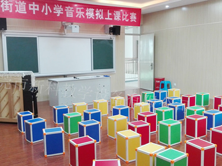 <a href='http://m.get-sharoushi.com/chanpin/58-1.html' target='1' style='font-size:18px; font-weight:bold; color:#000000;'>音樂功能室</a>