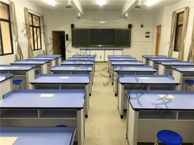 <a href='http://m.get-sharoushi.com/' target='1' style='font-size:14px; font-weight:bold; color:#0080ff;'>物理實驗室</a>